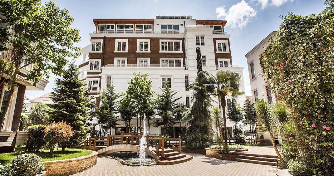 Prestige Hotel Тирана Екстер'єр фото